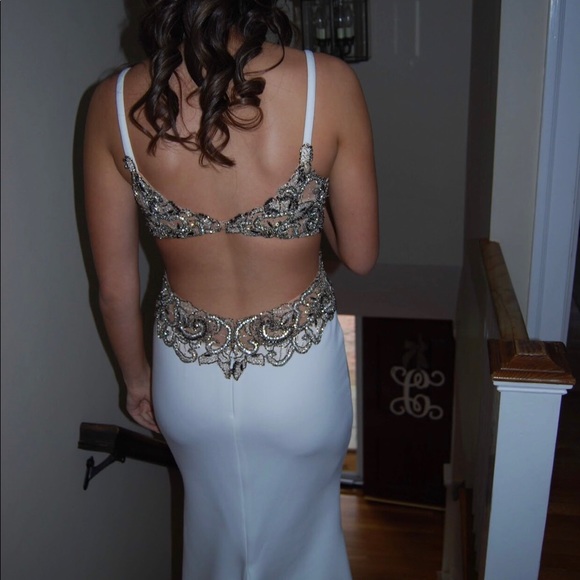 Faviana Prom Dress in Ivory Style Number S7916 - Picture 6 of 6